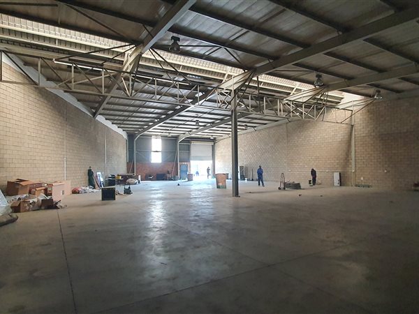 1 146  m² Industrial space