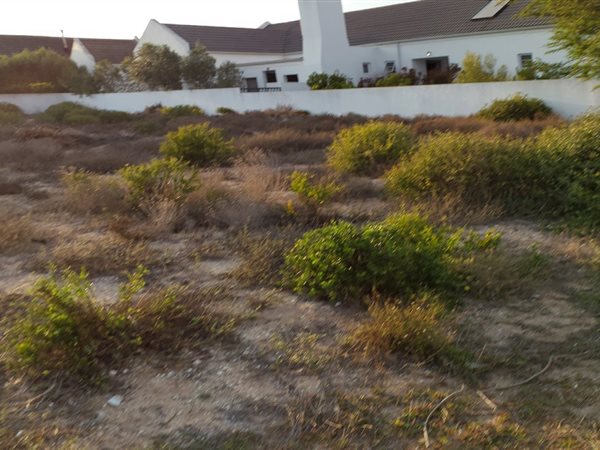 603 m² Land available in Golden Mile