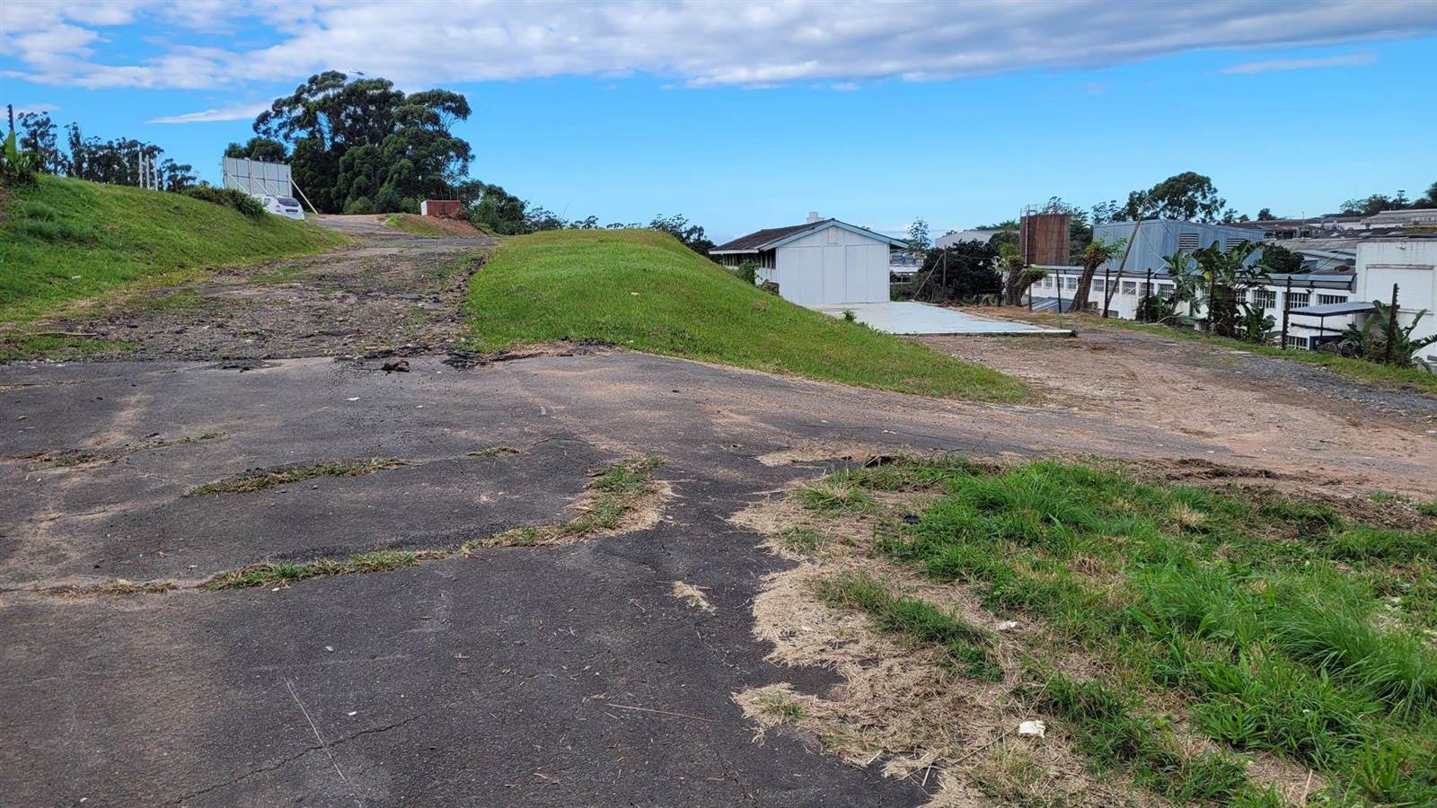8440 m² Land available in Pinetown Central photo number 2