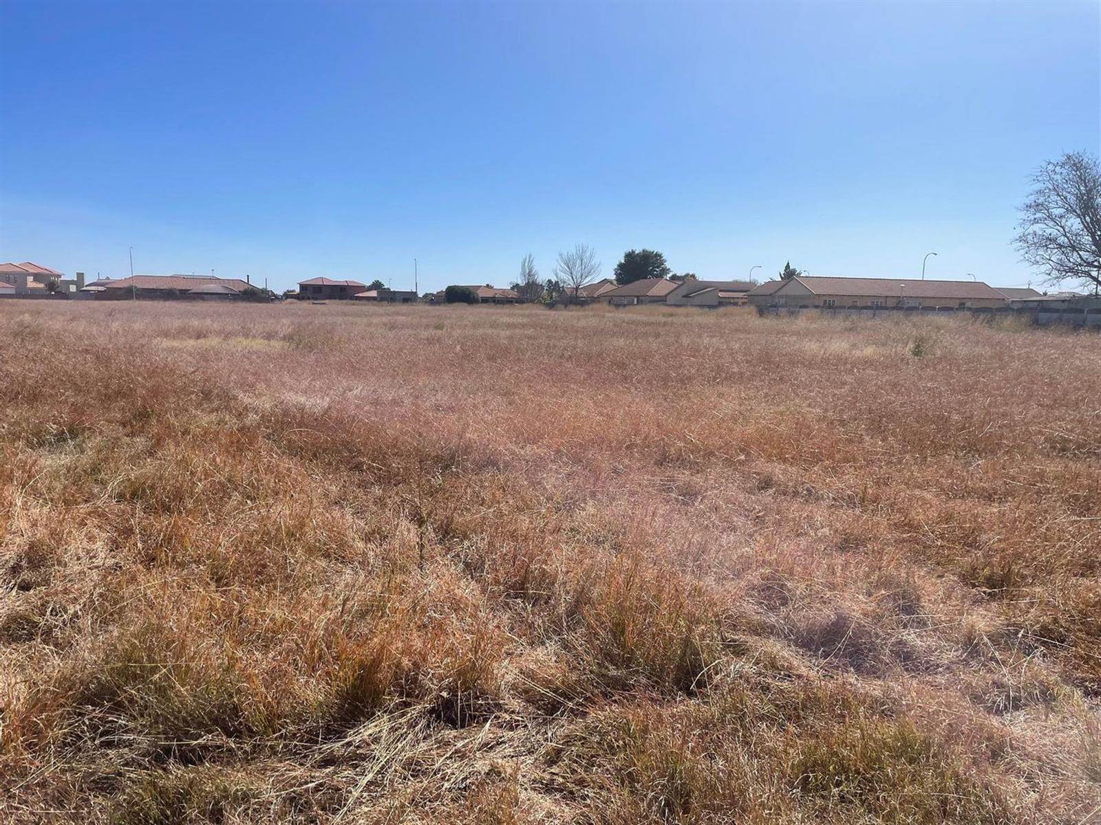7611 m² Land available in Riversdale photo number 1