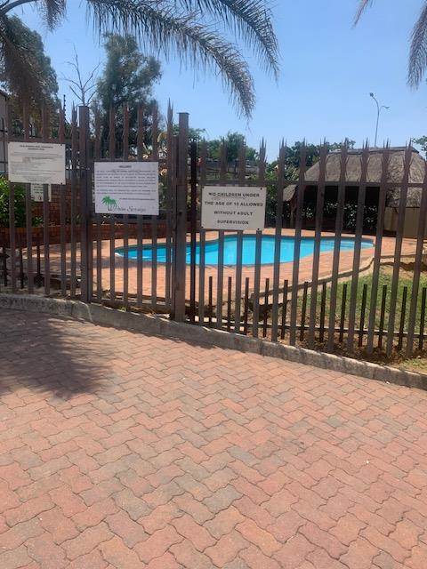 2 Bed Townhouse in Meredale photo number 2