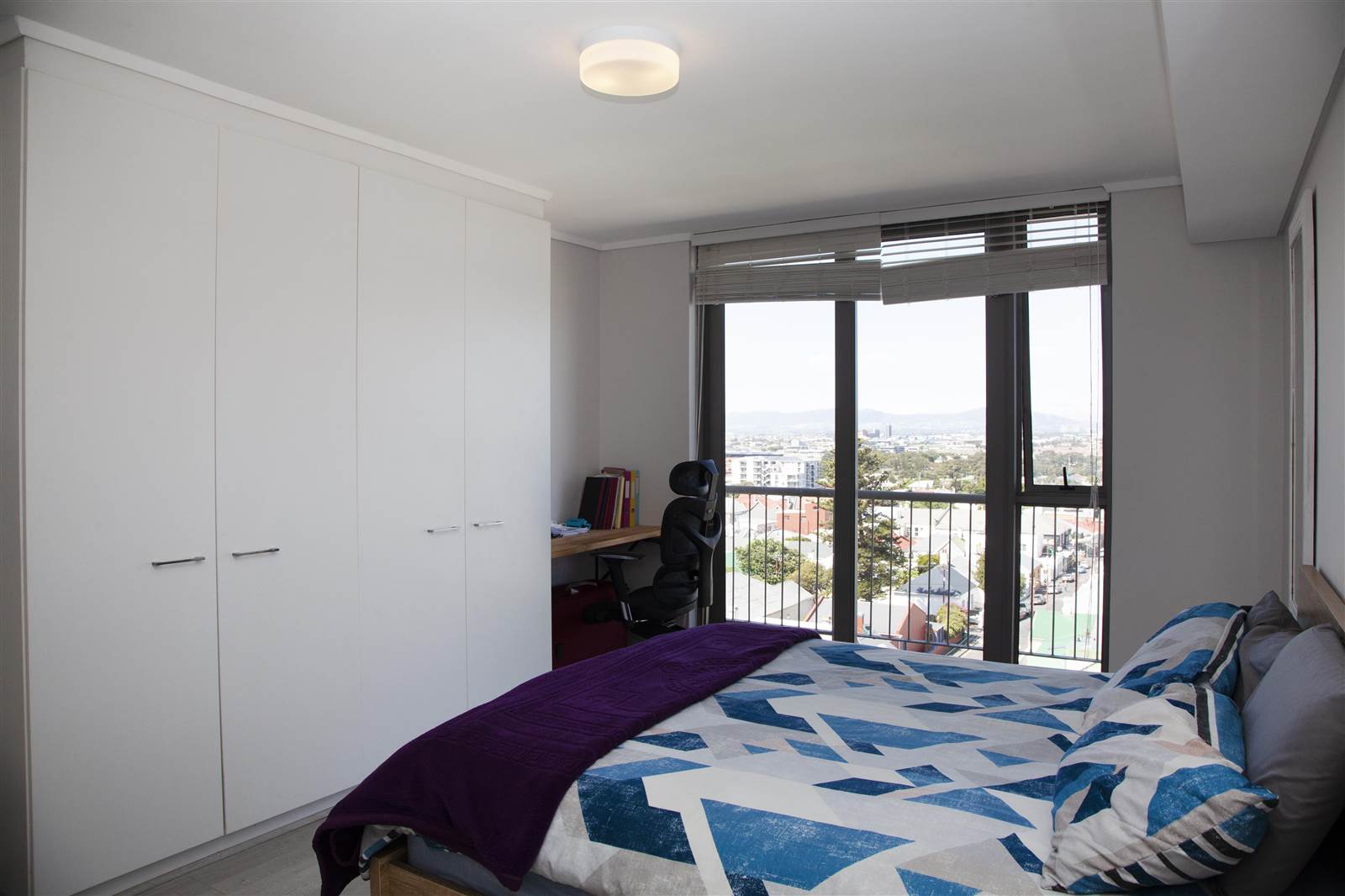 2 Bed Apartment in Observatory photo number 8