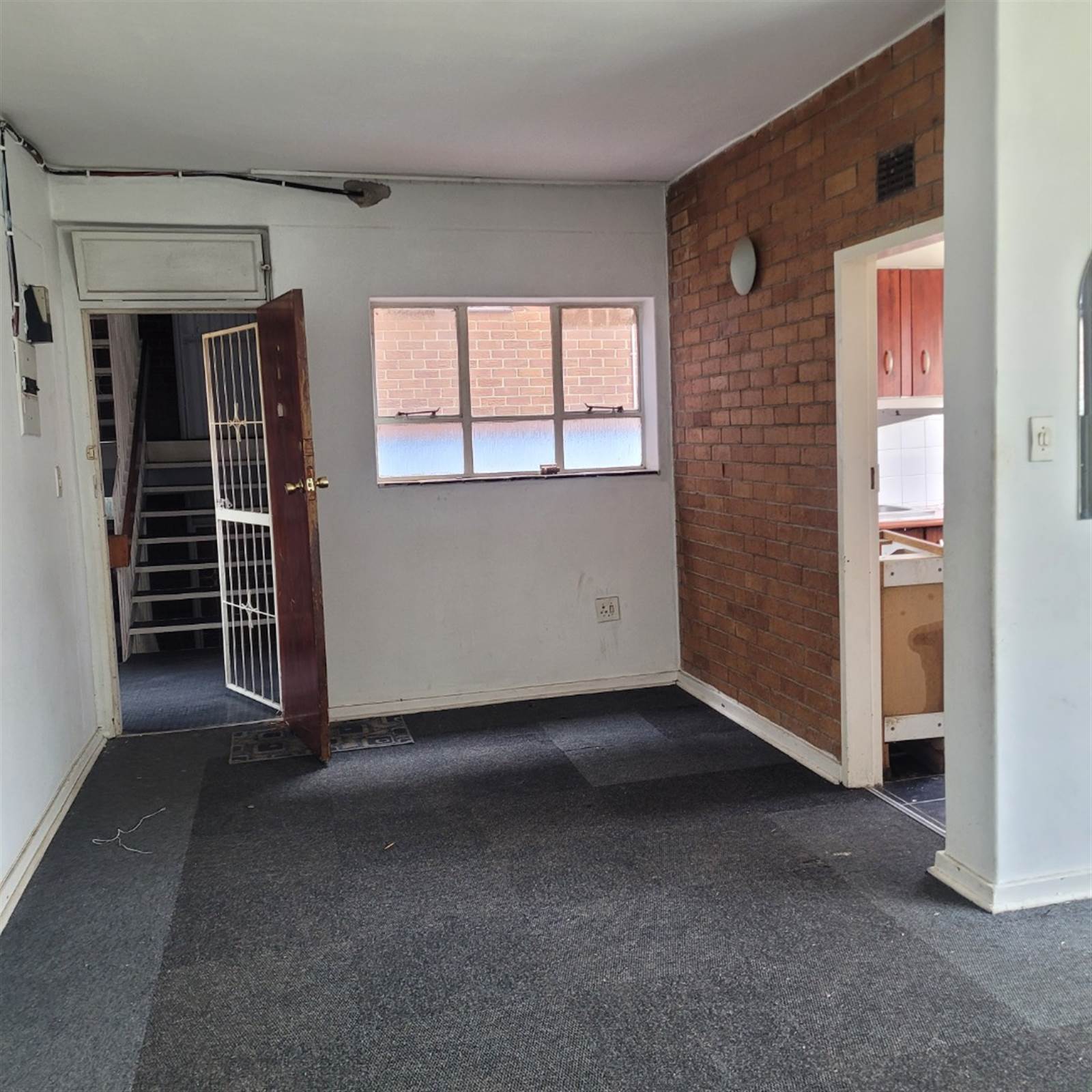 1.5 Bed Apartment in Kempton Park Central photo number 16
