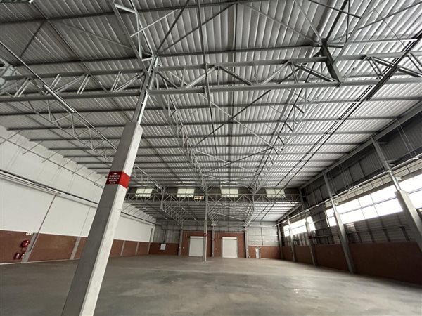 2 110  m² Industrial space