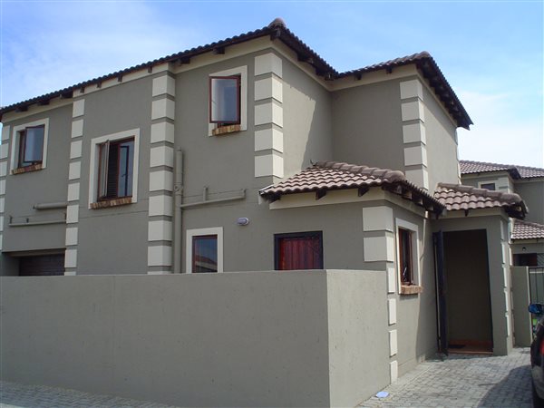 3 Bed Townhouse