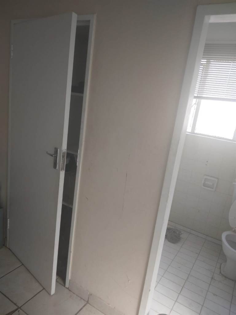 1 Bed Apartment in Welkom photo number 3