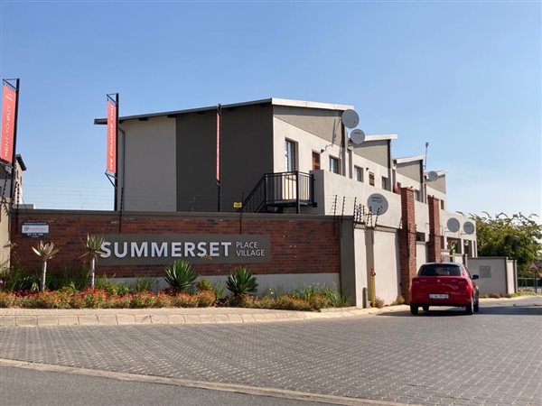 3 Bed House in Summerset