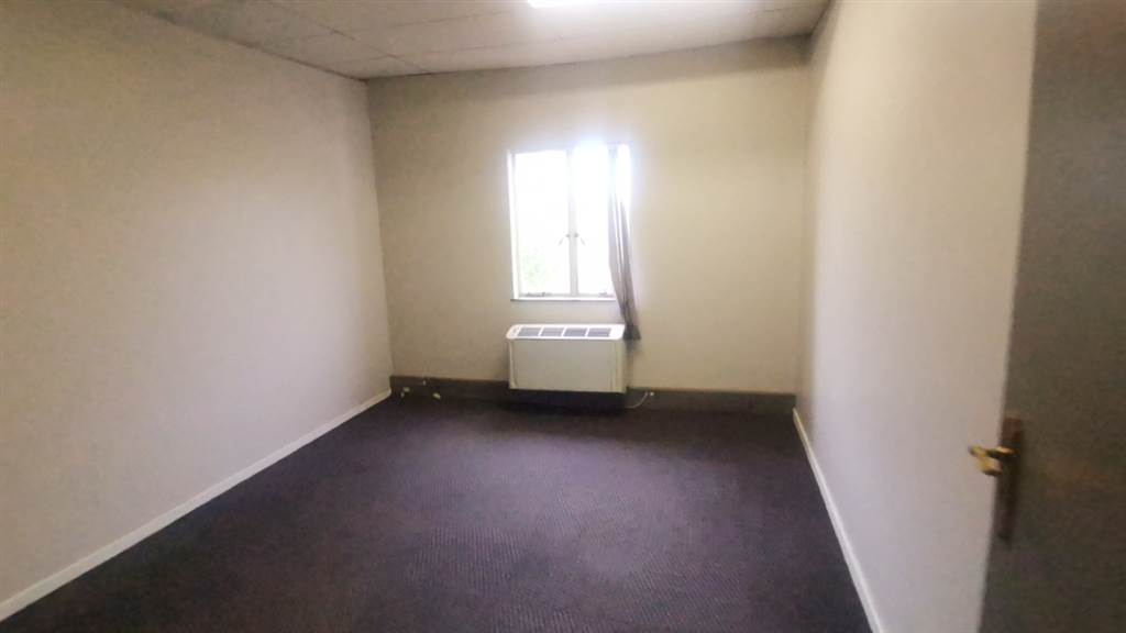 3332  m² Commercial space in Edenvale photo number 7