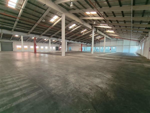 3 808  m² Industrial space