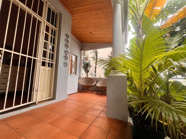4 Bedroom House 4 Bedroom House