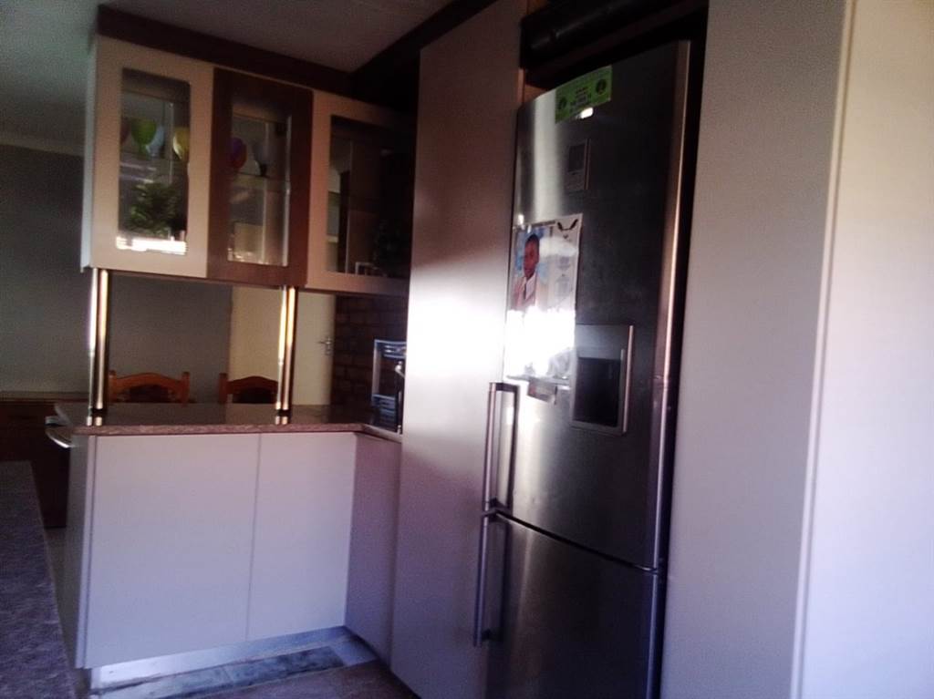 3 Bed House in Boksburg Central photo number 10