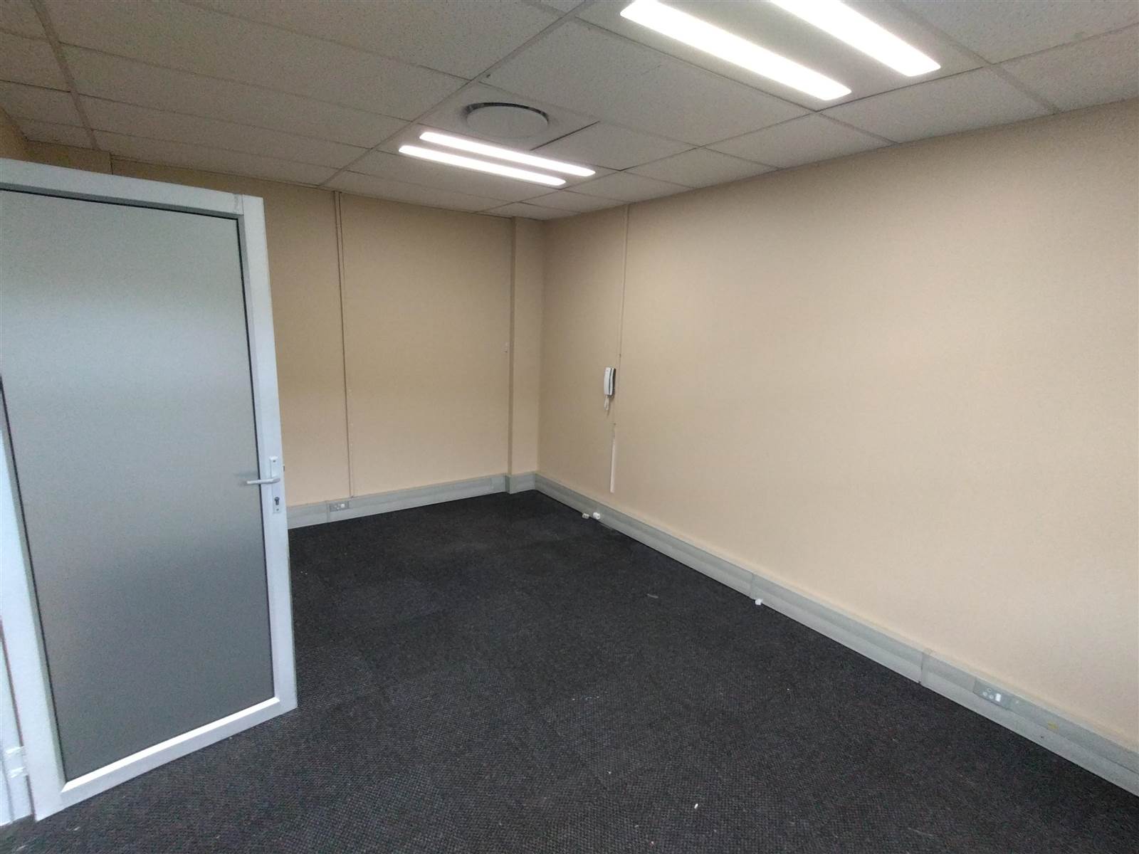 136  m² Commercial space in Riverhorse Valley photo number 9