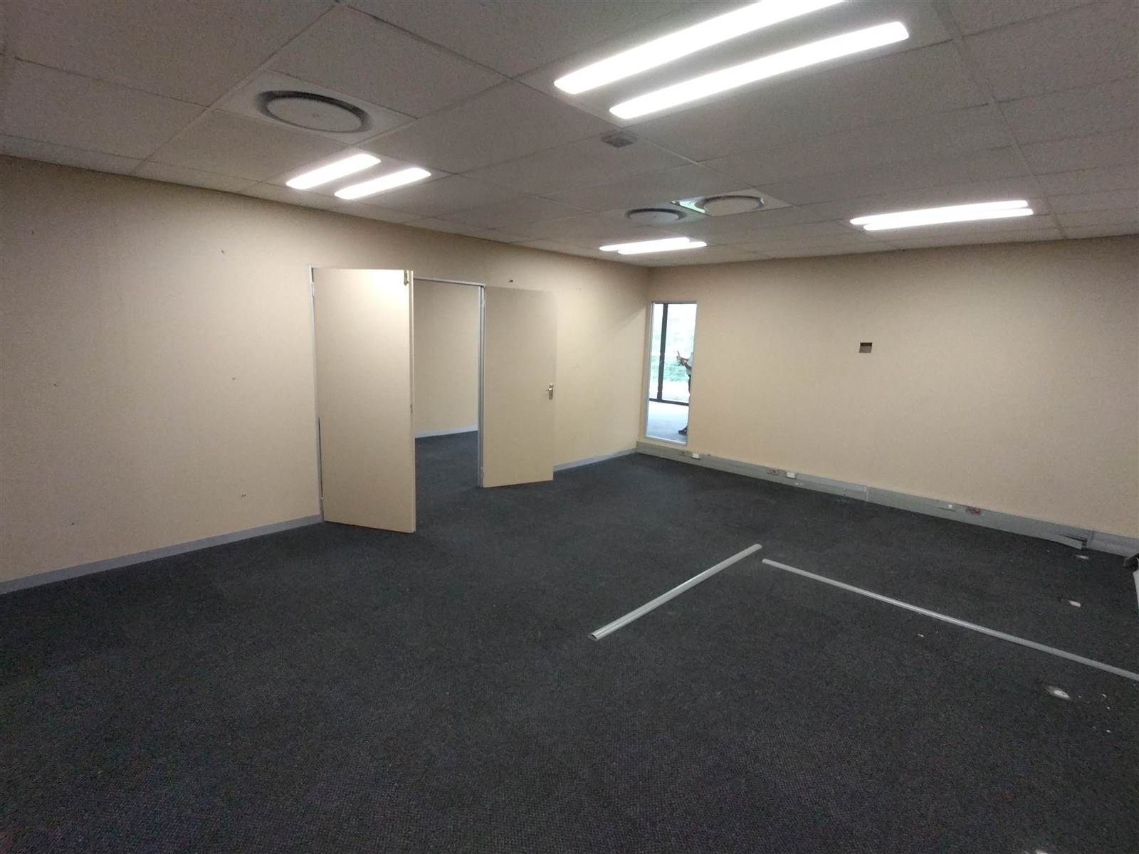 136  m² Commercial space in Riverhorse Valley photo number 10