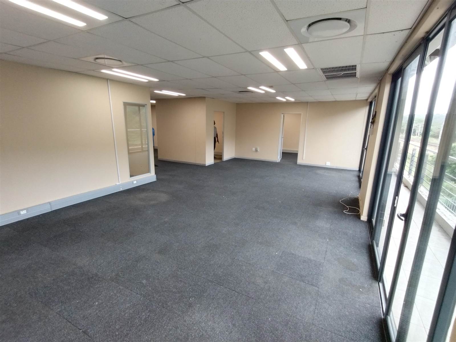 136  m² Commercial space in Riverhorse Valley photo number 4