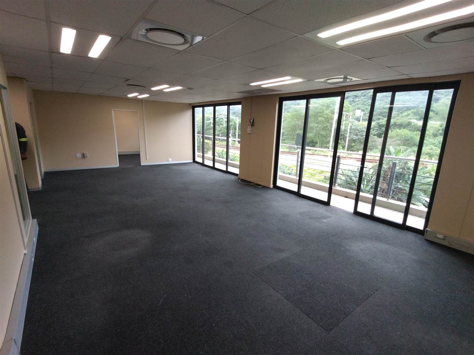 136  m² Commercial space in Riverhorse Valley photo number 5