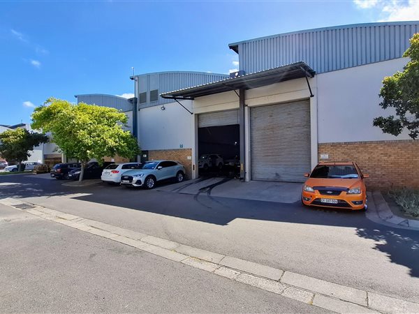 441  m² Industrial space