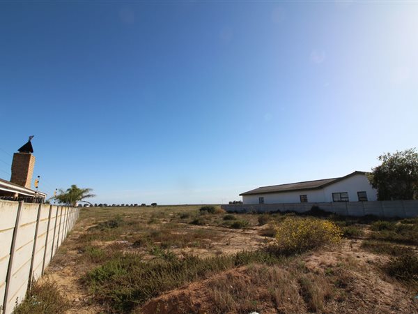 787 m² Land