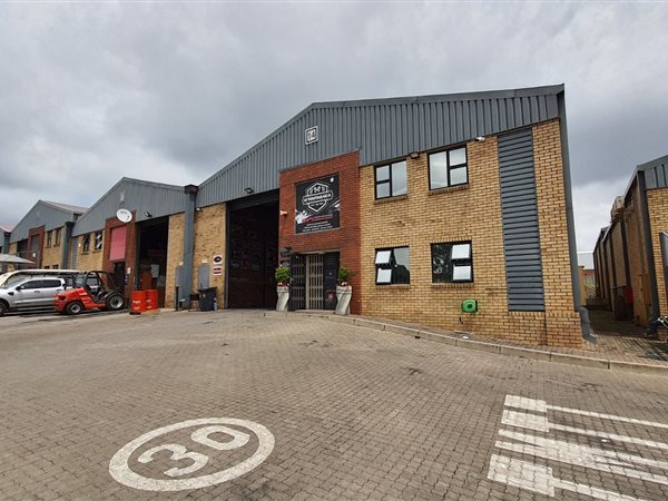 410 m² Industrial space 410 m² Industrial space