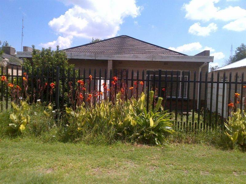 11 Bed House in Vereeniging Central photo number 10