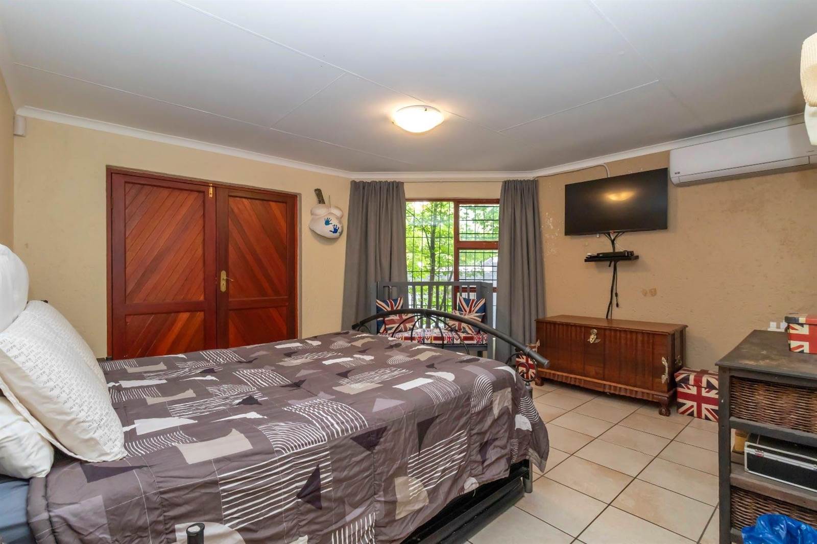 5 Bed House in Radiokop photo number 22