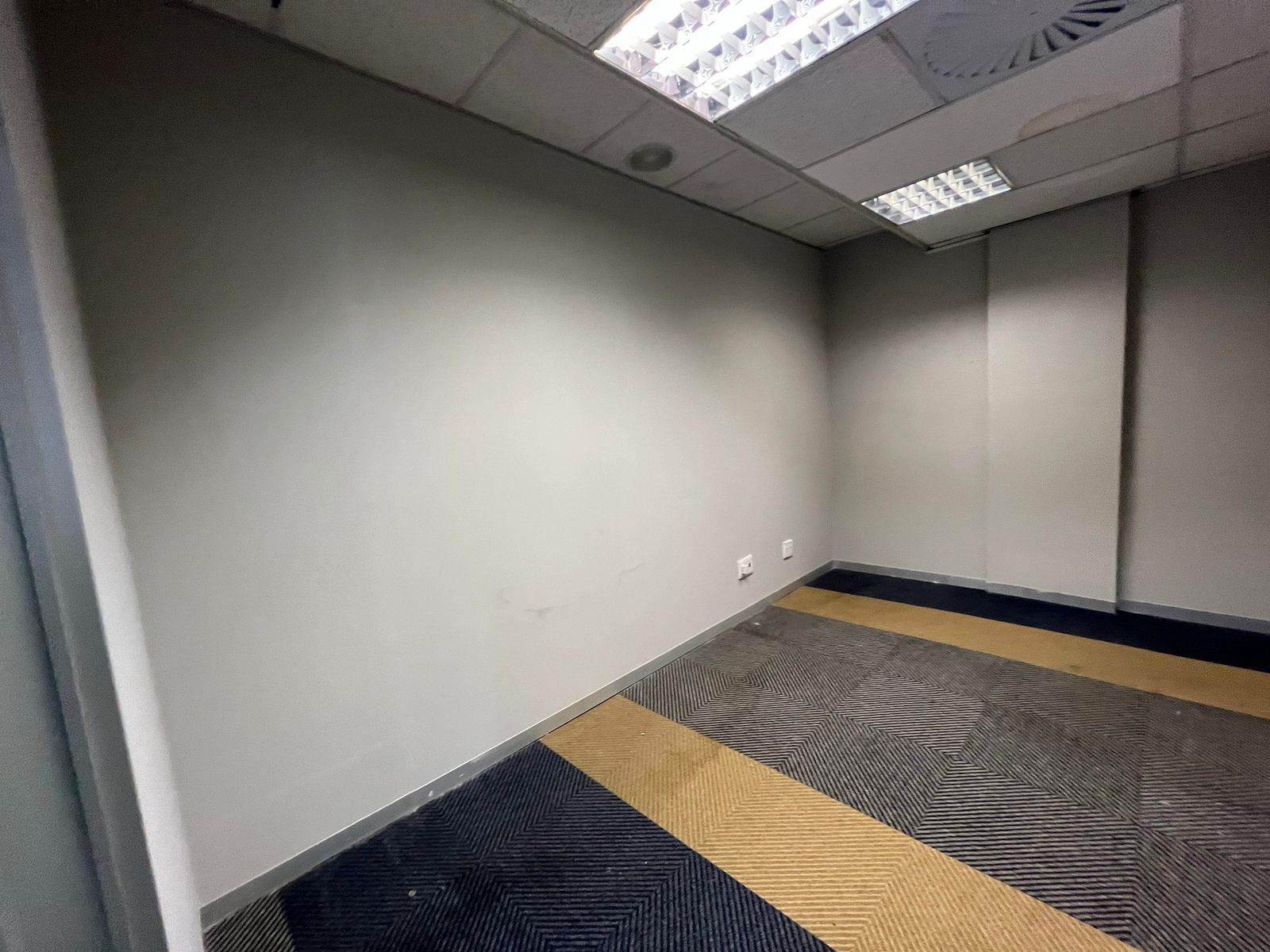 153  m² Commercial space in Woodmead photo number 26