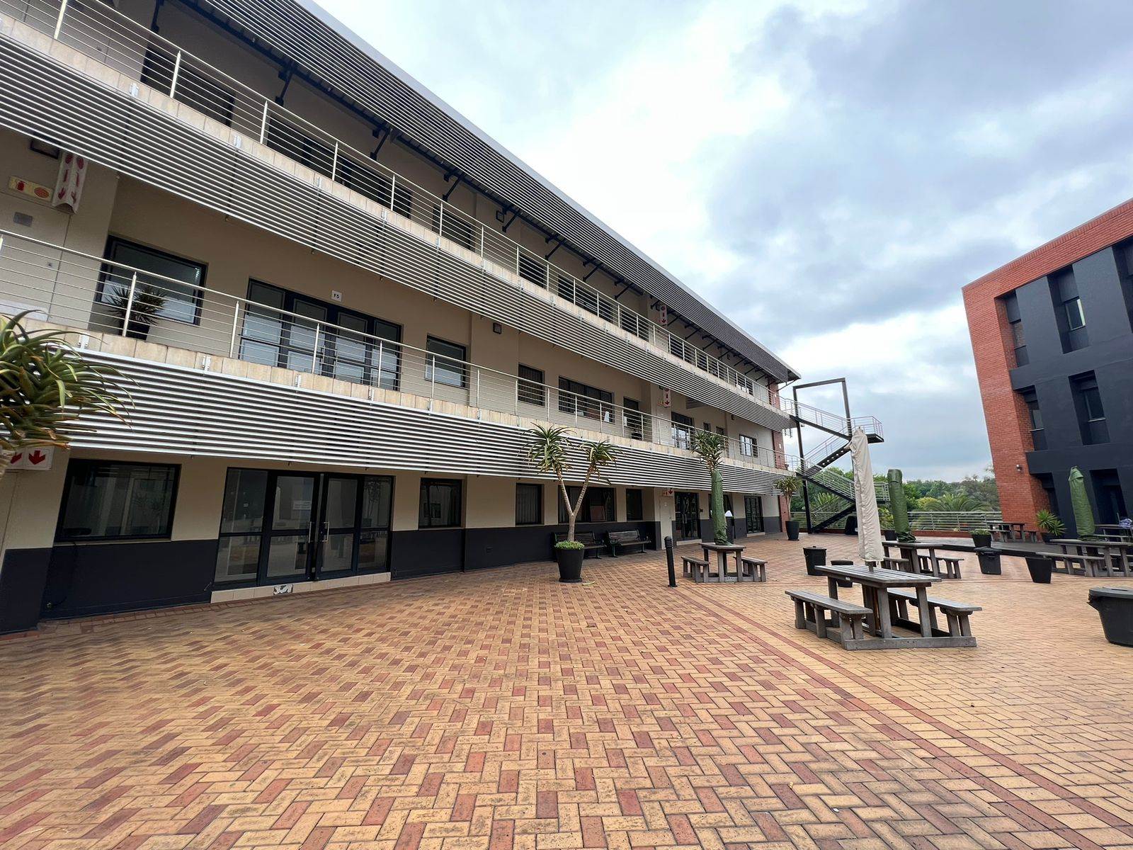 153  m² Commercial space in Woodmead photo number 6