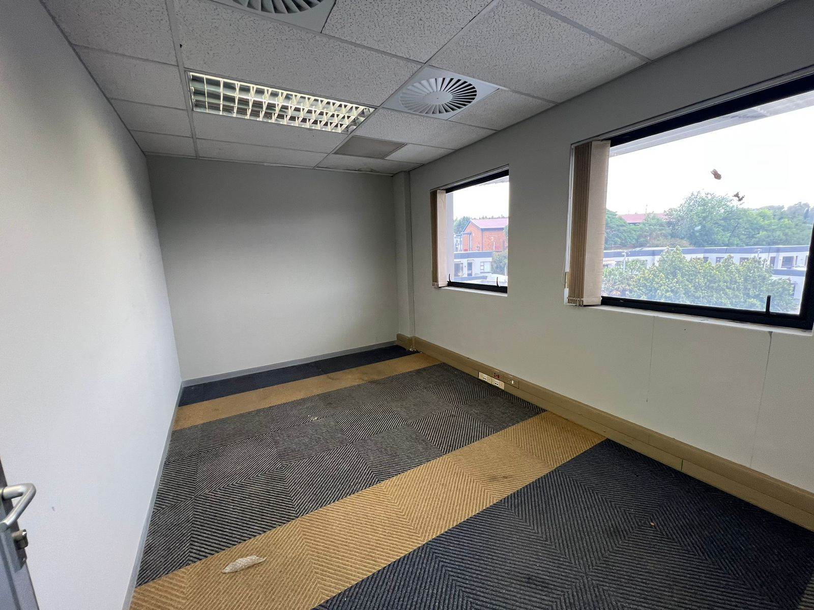 153  m² Commercial space in Woodmead photo number 23