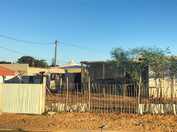 590 m² Land 590 m² Land