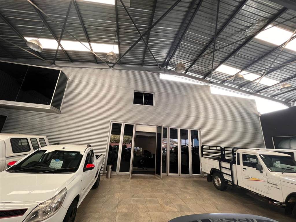1296  m² Commercial space in Rustenburg Central photo number 18