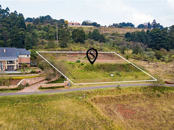 3 649 m² Land