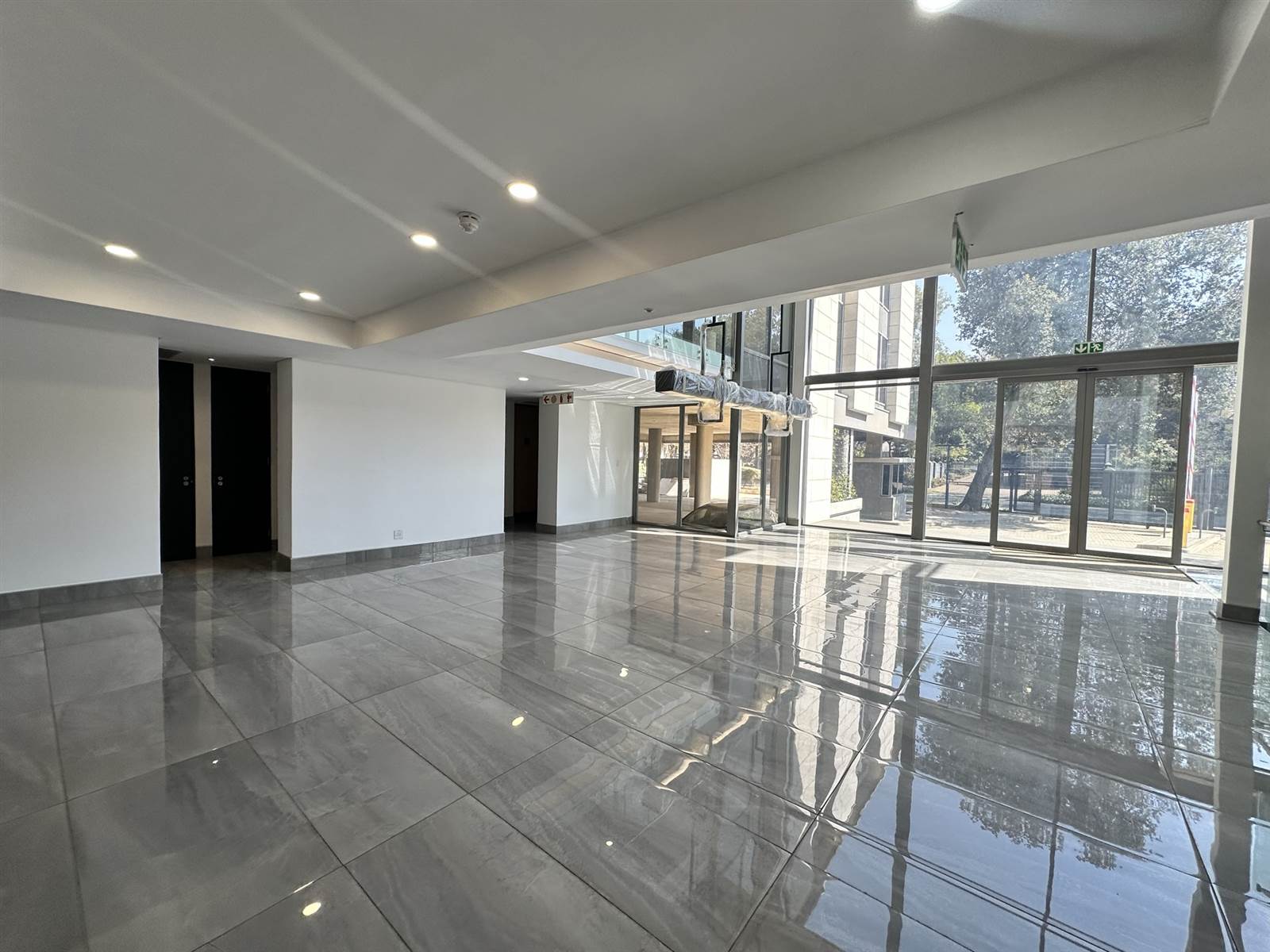 385  m² Commercial space in Rosebank photo number 9