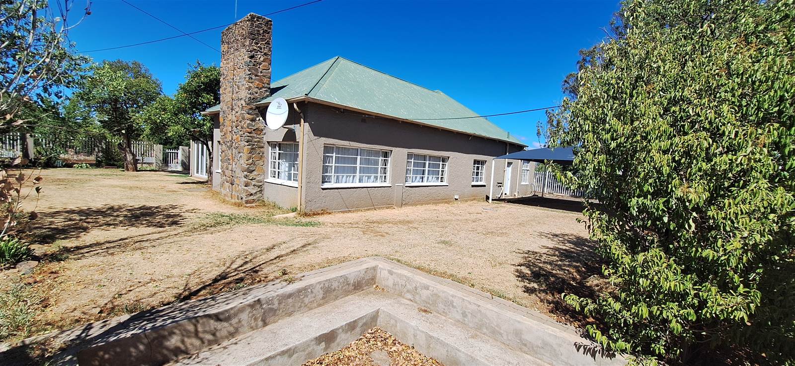 3 Bed House in Aliwal North photo number 2