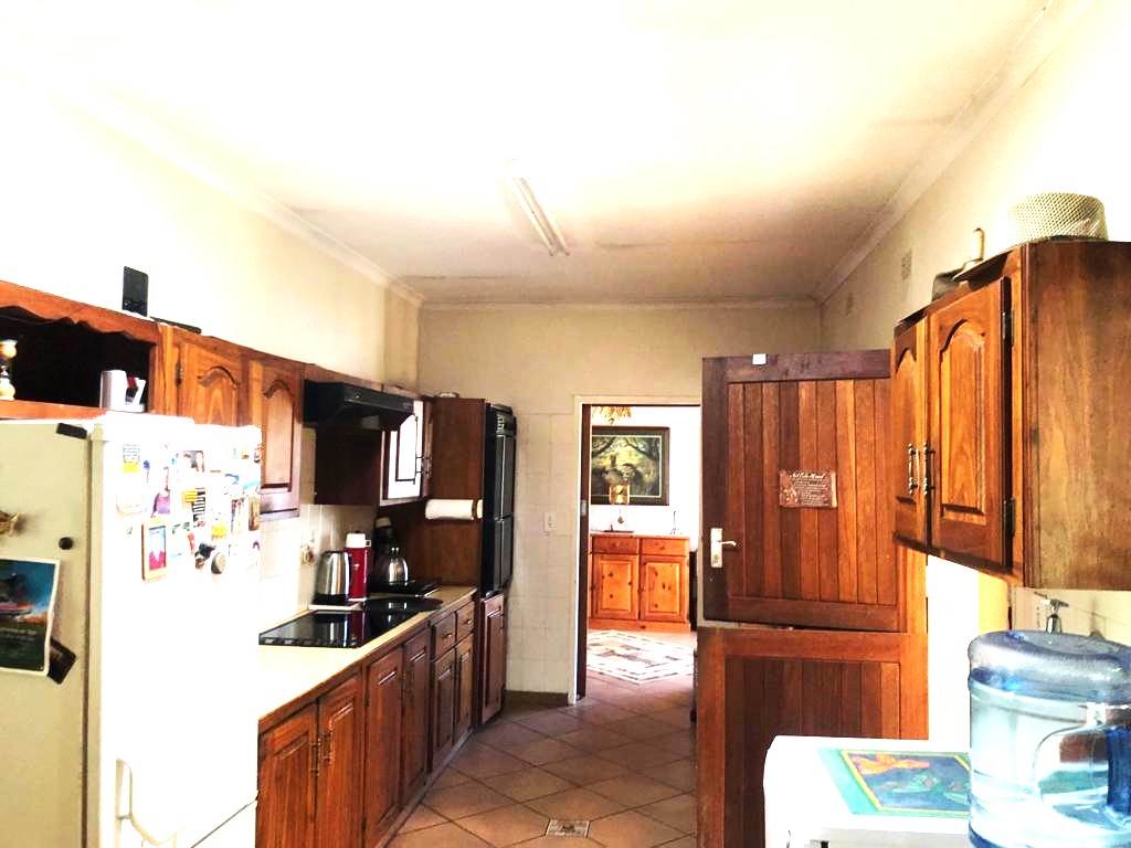 5 Bed House in Doringkloof photo number 14