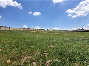 8033 m² Land available in Mooikloof Glen