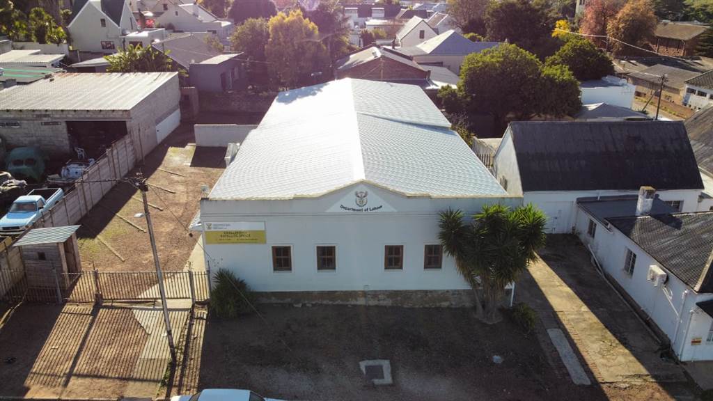 341  m² Office Space in Swellendam photo number 1