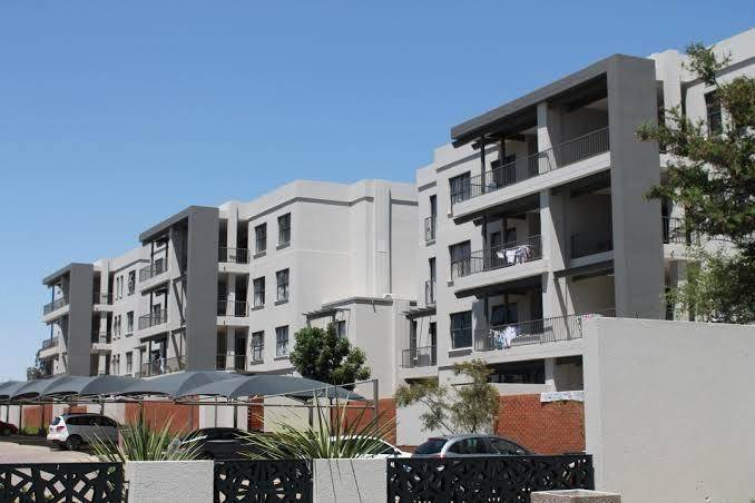 3 Bed Apartment in Kyalami photo number 13