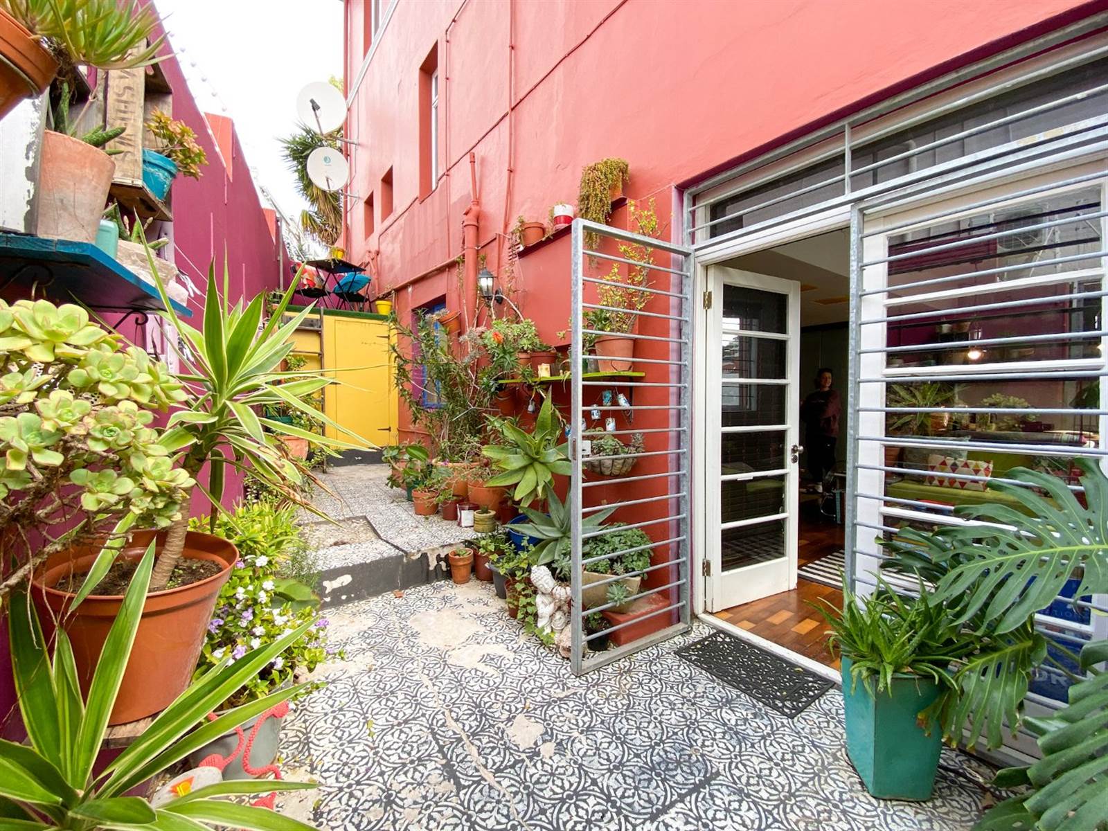 1 Bed Apartment in Bo-Kaap photo number 12