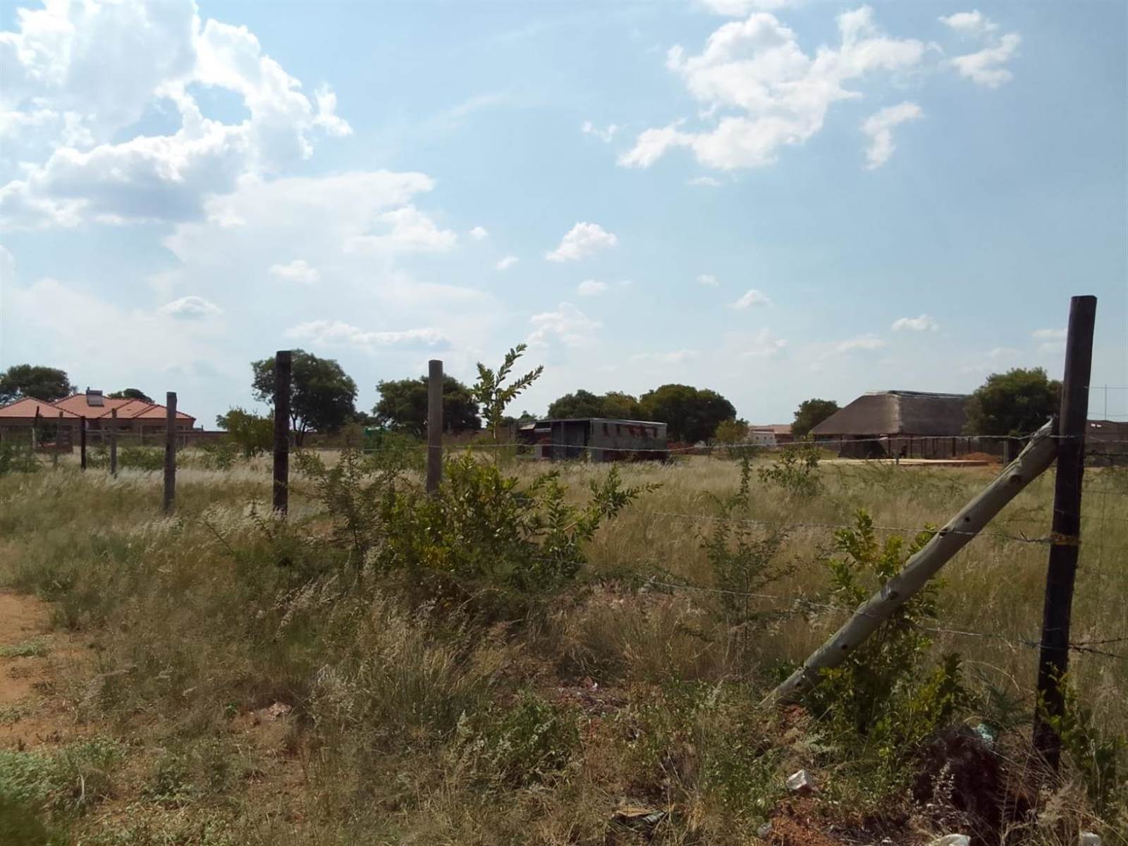 1700 m² Land available in Hammanskraal photo number 2