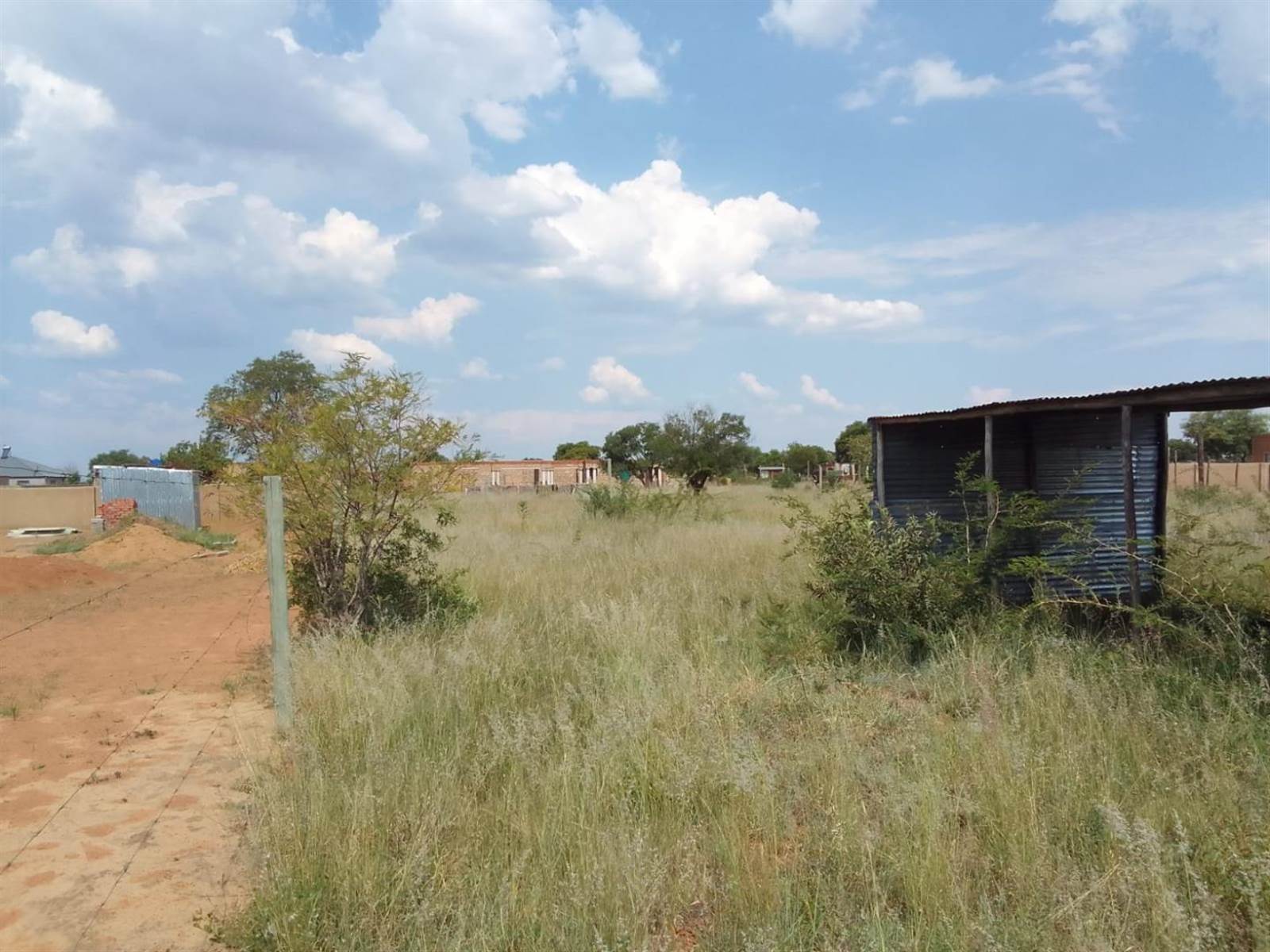 1700 m² Land available in Hammanskraal photo number 11