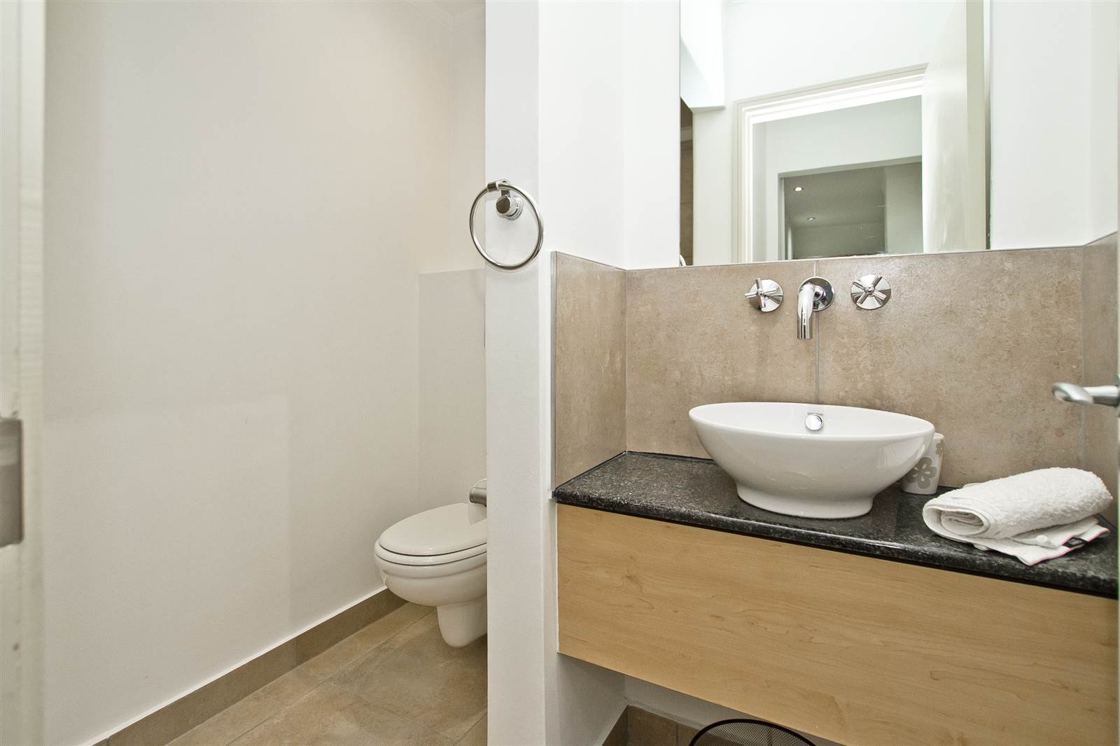 2 Bed Apartment in Sandhurst photo number 13