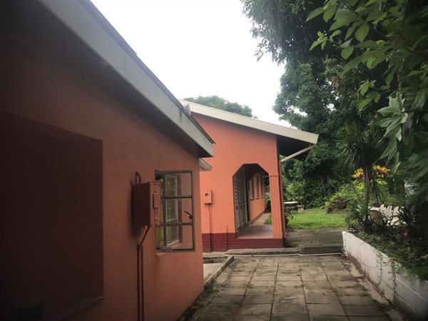 4 Bedroom House 4 Bedroom House
