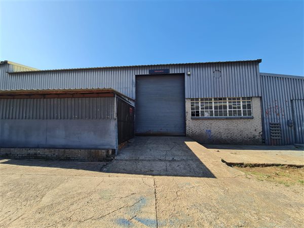 930  m² Industrial space