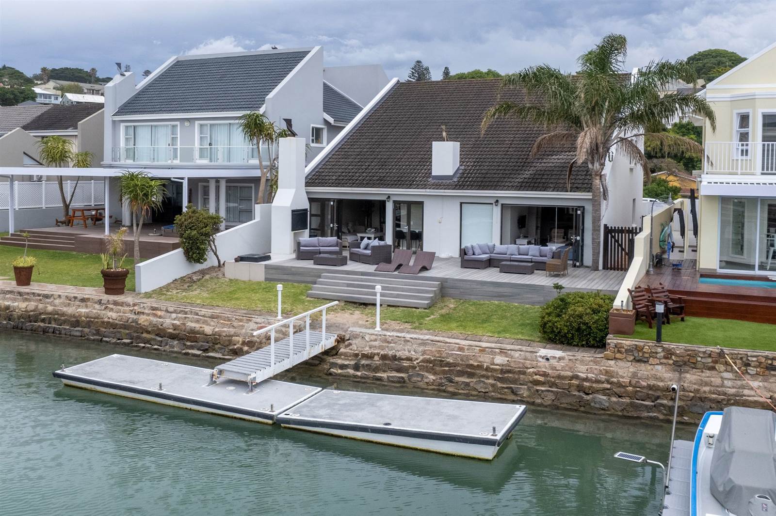 6 Bed House in Royal Alfred Marina photo number 1