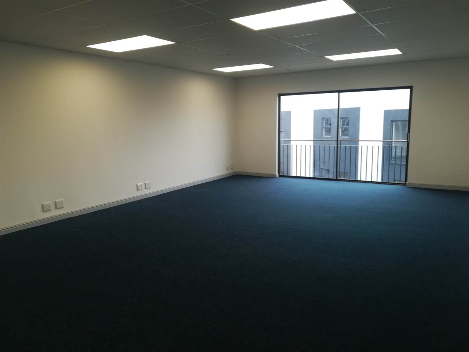 386  m² Commercial space in Parklands photo number 10