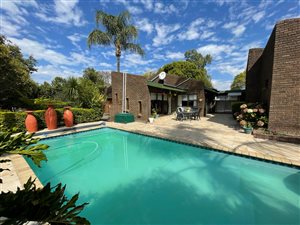 4 Bed House in Schuinshoogte