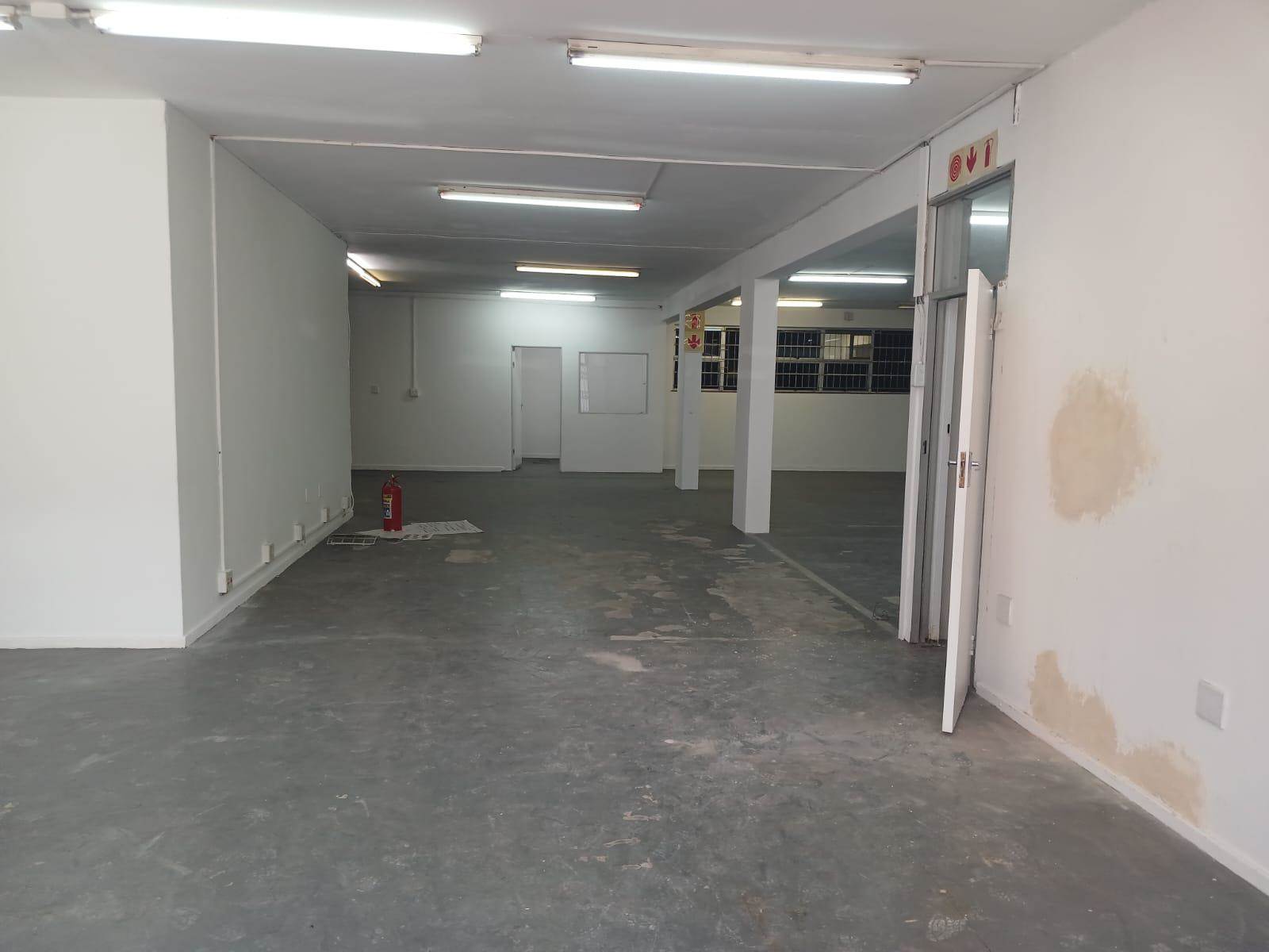 300  m² Retail Space in Greyville photo number 1