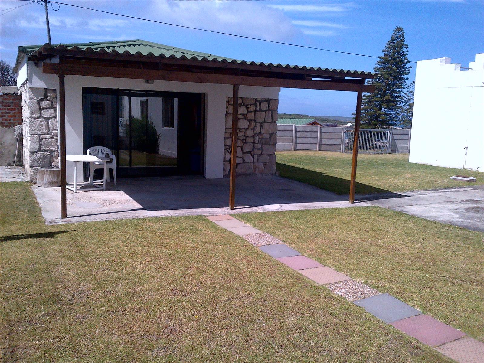 6 Bed House in Gansbaai and surrounds photo number 10