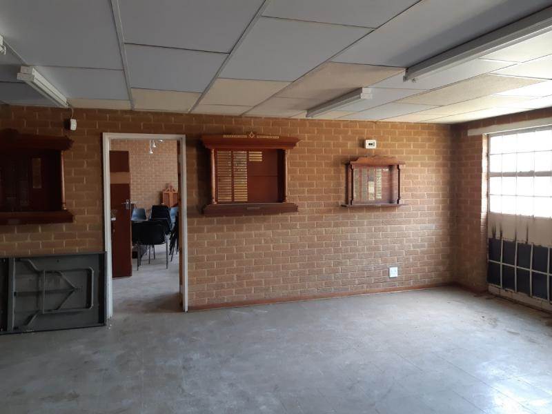 Commercial space in Vereeniging Central photo number 9