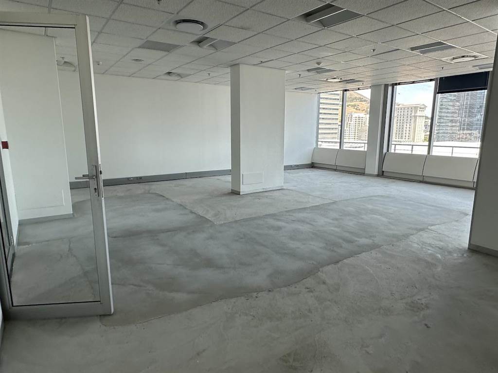127  m² Commercial space in Foreshore photo number 18