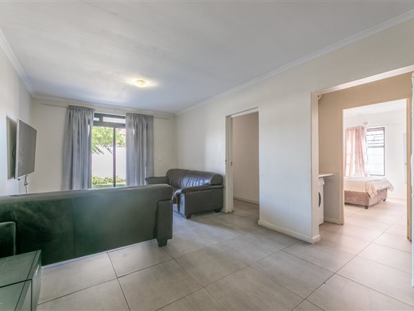 3 Bed Apartment in Parklands